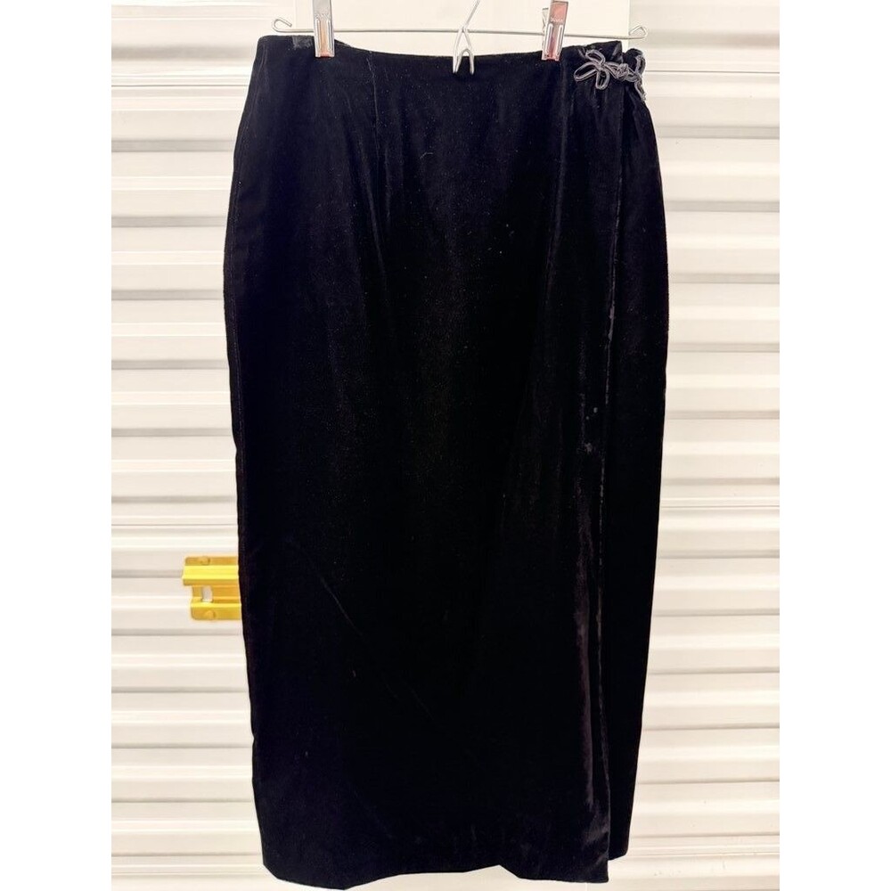 Harbis/Wallace Petites Black Velvet Skirt